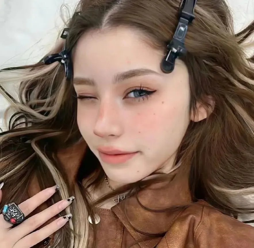 海滩春色
